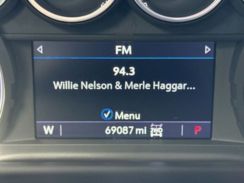 Used 2021 Chevrolet Tahoe Z71 image 23