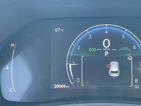 Used 2025 Toyota Grand Highlander AWD image 8