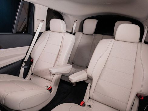 Certified 2024 Mercedes-Benz GLS 450 4MATIC image 17