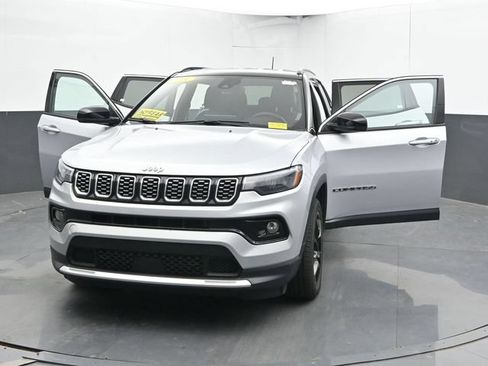 Used 2025 Jeep Compass Limited AWD/4WD image 51