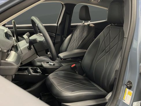 Used 2023 Ford Mustang Mach-E Select RWD image 9