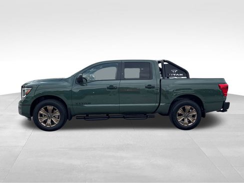 Used 2024 Nissan Titan SV w/ SV Bronze Edition Package image 3