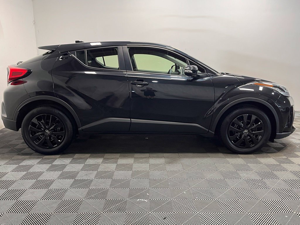 Used 2020 Toyota C-HR LE FWD image 4