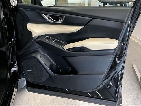 Used 2023 Subaru Ascent Limited w/ Technology Package image 12