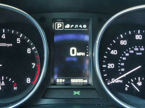 Used 2018 Hyundai Santa Fe Sport image 24