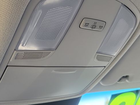 Certified 2022 Hyundai Kona SE FWD image 18