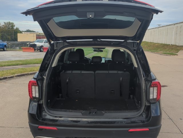 Used 2025 Ford Explorer Active w/ Active Comfort Package AWD/4WD image 7