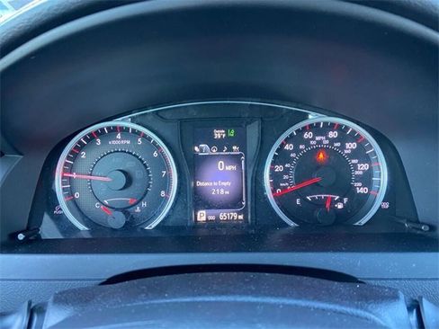 Used 2015 Toyota Camry XSE image 16