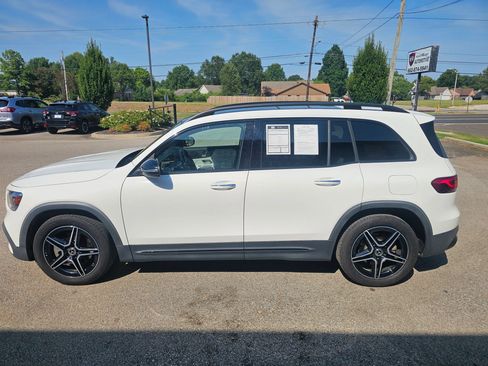 Used 2023 Mercedes-Benz GLB 250 4MATIC w/ AMG Line image 2