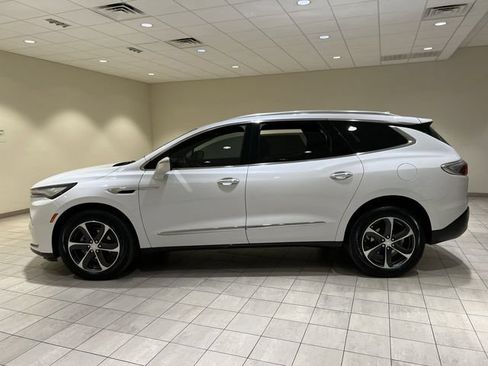 Certified 2022 Buick Enclave Essence w/ Experience Buick Package FWD image 2