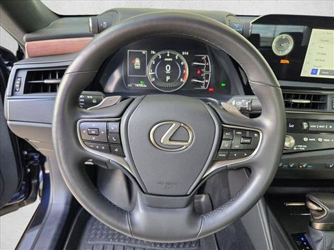 Used 2025 Lexus ES 350 w/ Premium Package FWD image 13