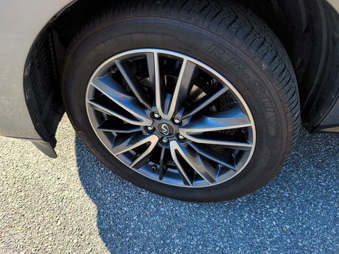 Used 2019 INFINITI QX60 Luxe w/ Sensory Package image 7