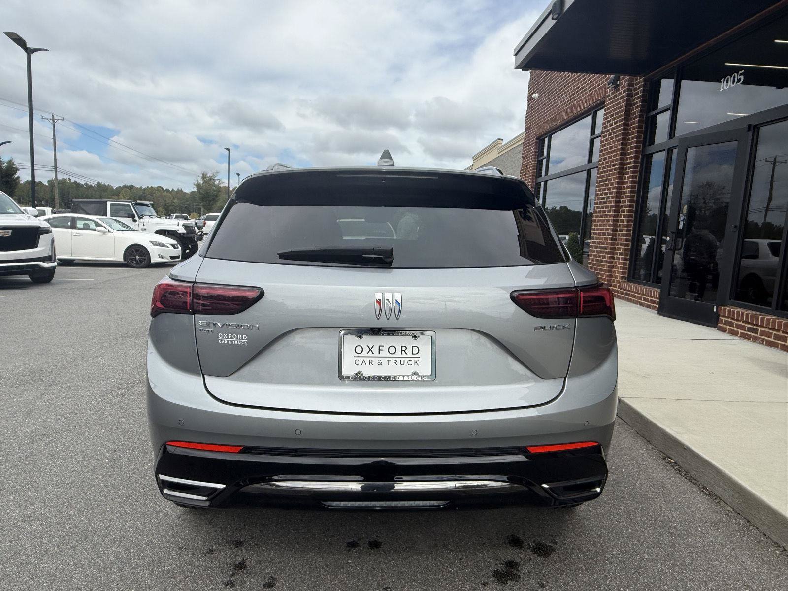 Used 2024 Buick Envision Sport Touring AWD/4WD image 37