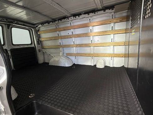 Used 2024 Chevrolet Express 2500 w/ Driver Convenience Package RWD image 28