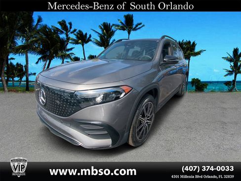 Used 2024 Mercedes-Benz EQB 300 4MATIC image 21