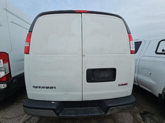 Used 2022 GMC Savana 2500 w/ Driver Convenience Package RWD image 2