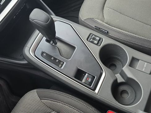 Used 2024 Subaru Crosstrek 2.0i Premium image 24