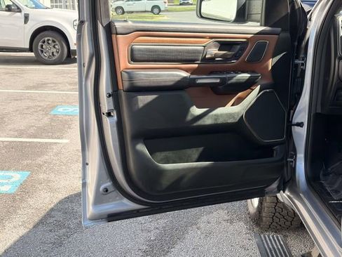 Used 2019 RAM 1500 Limited AWD/4WD image 14