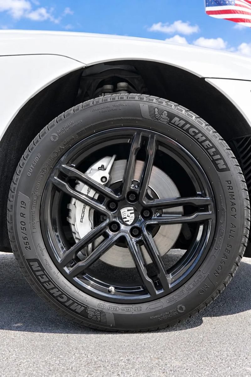 Used 2016 Porsche Macan S AWD/4WD image 11