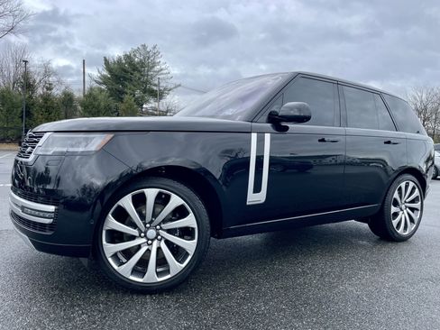 Used 2023 Land Rover Range Rover Autobiography image 36