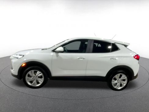 Used 2025 Buick Encore GX Preferred image 9