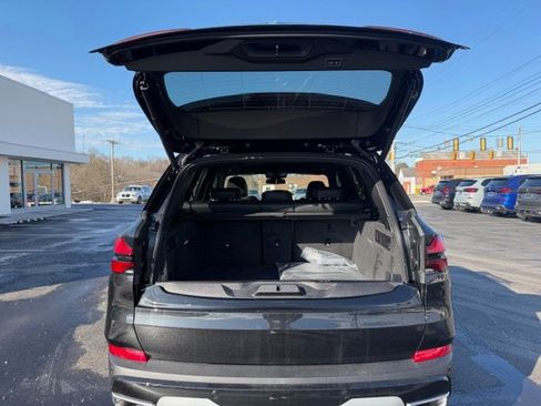 New 2026 BMW X5 xDrive50e w/ Premium Package image 7