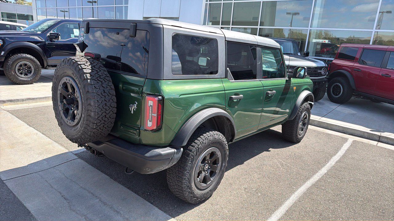 Certified 2023 Ford Bronco Badlands AWD/4WD image 2