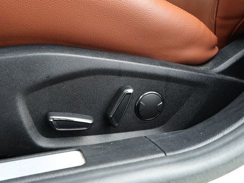 Used 2019 Ford Fusion Energi Titanium FWD image 24