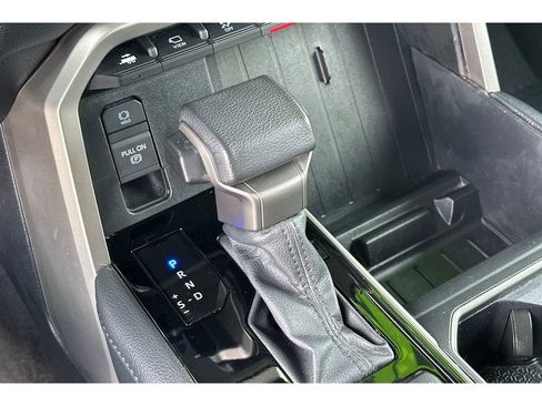 Used 2024 Toyota Tundra Limited AWD/4WD image 24