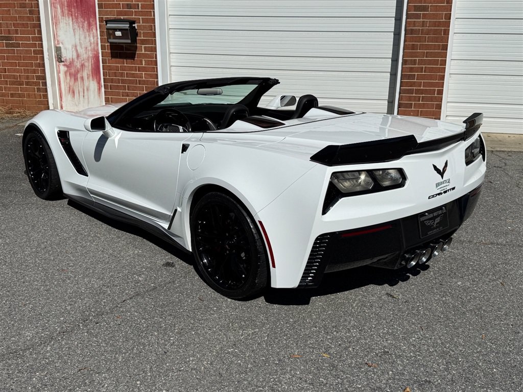 Used 2019 Chevrolet Corvette Z06 RWD image 22