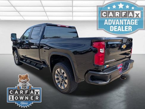Used 2025 Chevrolet Silverado 2500 Custom w/ Custom Value Package AWD/4WD image 2