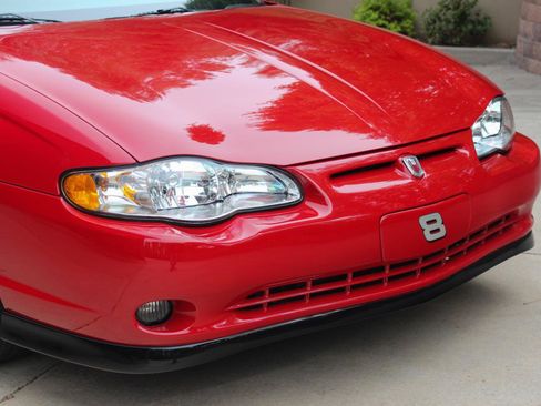Used 2004 Chevrolet Monte Carlo SS w/ Dale Earnhardt Jr. Package FWD image 19
