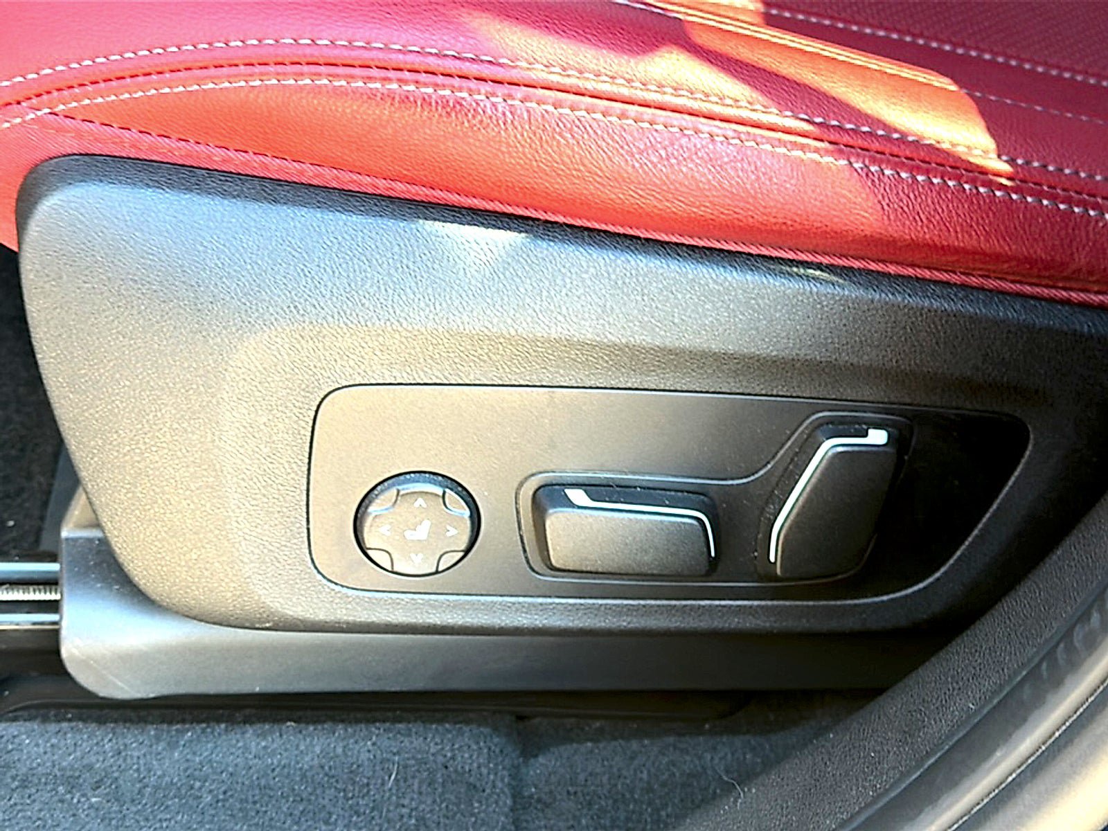 Used 2024 BMW X3 sDrive30i w/ Premium Package RWD image 15