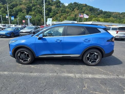 Certified 2026 Kia Sportage EX w/ EX Panorama Roof Package AWD/4WD image 4
