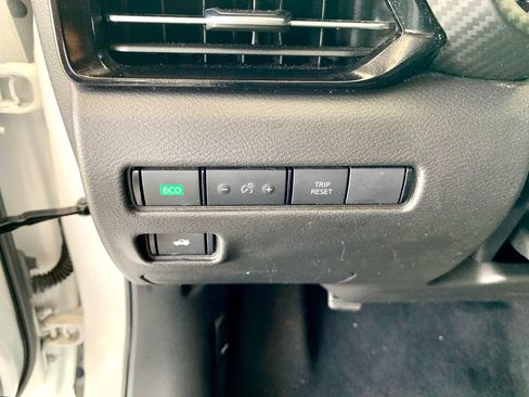 Used 2022 Nissan Sentra SR FWD image 26