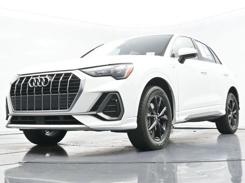 Used 2021 Audi Q3 2.0T Premium w/ Convenience Package AWD/4WD image 35