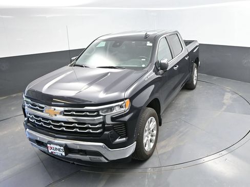 Used 2023 Chevrolet Silverado 1500 LTZ AWD/4WD image 28