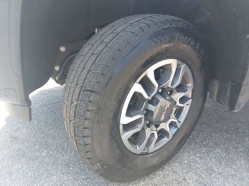 Used 2024 GMC Sierra 2500 Pro AWD/4WD image 26