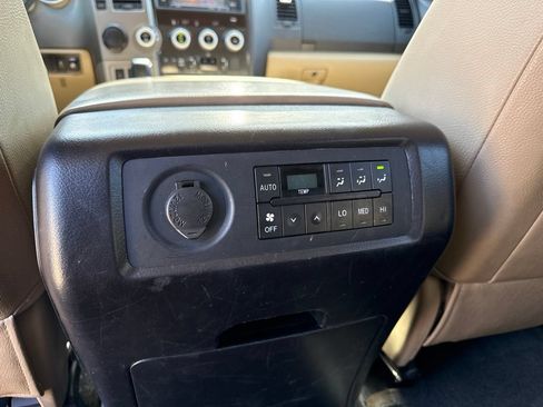 Used 2016 Toyota Sequoia SR5 w/ Premium Package RWD image 19