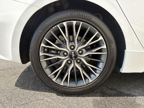 Used 2023 Kia Forte GT-Line w/ GT-Line Premium Package FWD image 17