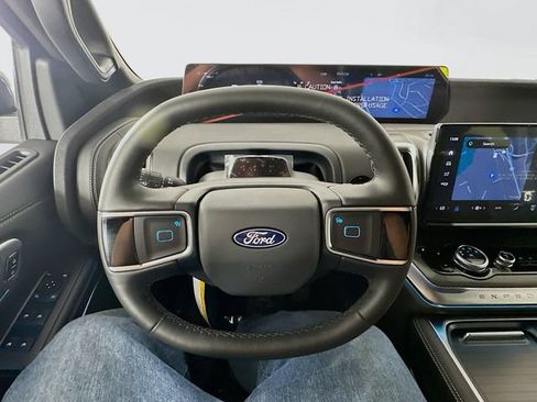 New 2027 Ford Expedition Platinum w/ Stealth Performance Package AWD/4WD image 11