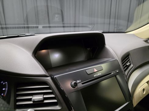 Used 2017 Acura ILX w/ Premium Package image 24