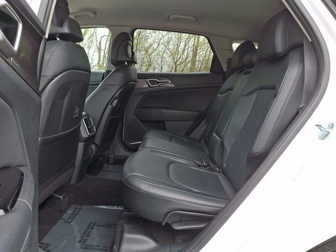 Certified 2023 Kia Sportage EX AWD/4WD image 10