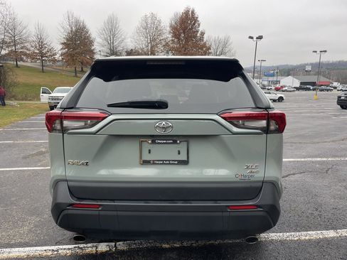 Used 2023 Toyota RAV4 XLE image 4