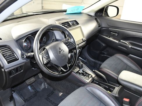 Used 2022 Mitsubishi Outlander Sport SE AWD/4WD image 2