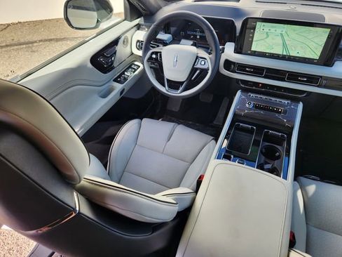 New 2026 Lincoln Aviator Black Label w/ Jet Appearance Package image 10