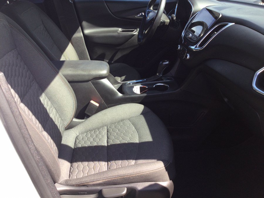Used 2018 Chevrolet Equinox LT w/ Sun & Infotainment Package AWD/4WD image 25