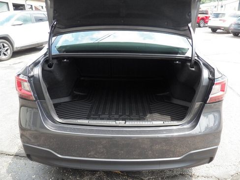 Used 2020 Subaru Legacy Premium AWD/4WD image 9