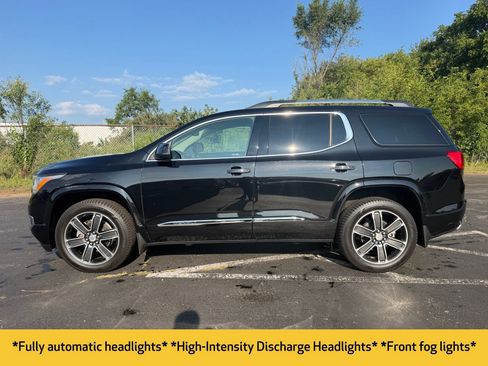 Used 2019 GMC Acadia Denali w/ Technology Package AWD/4WD image 11