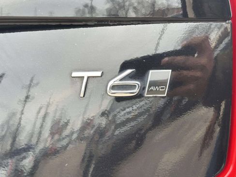 Used 2018 Volvo XC90 T6 Momentum w/ Convenience Package image 13